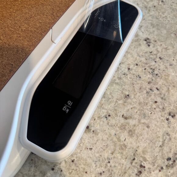 Safety 1st Smart Family Scale for Babies, Children, and Adults from 0–330 lbs - Picture 4 of 6